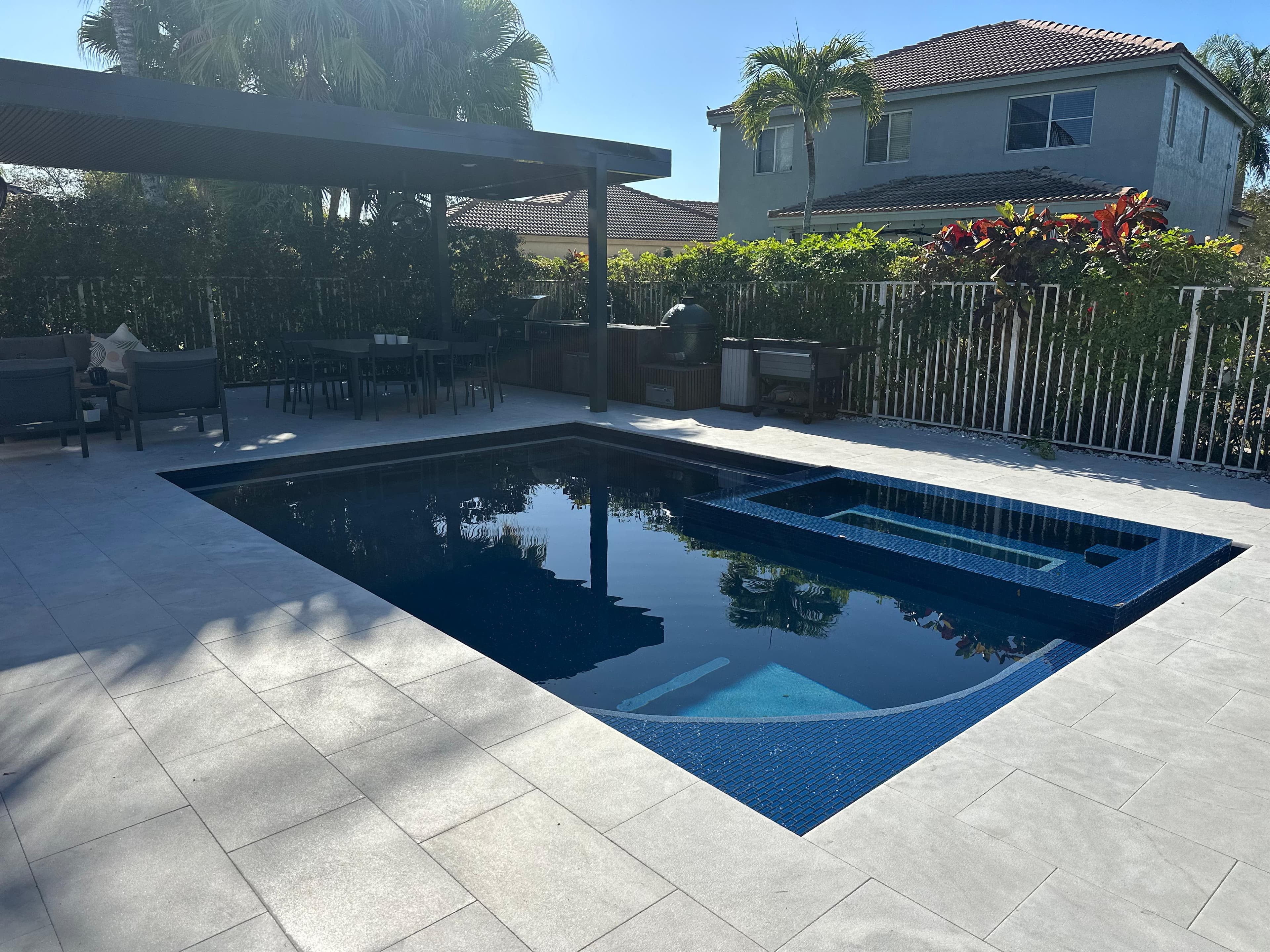 Water feature and spa project in South Florida
